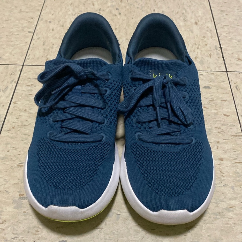 Blue Kizik Lima shoes size 7